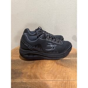 Men's Black Athletic Shoes